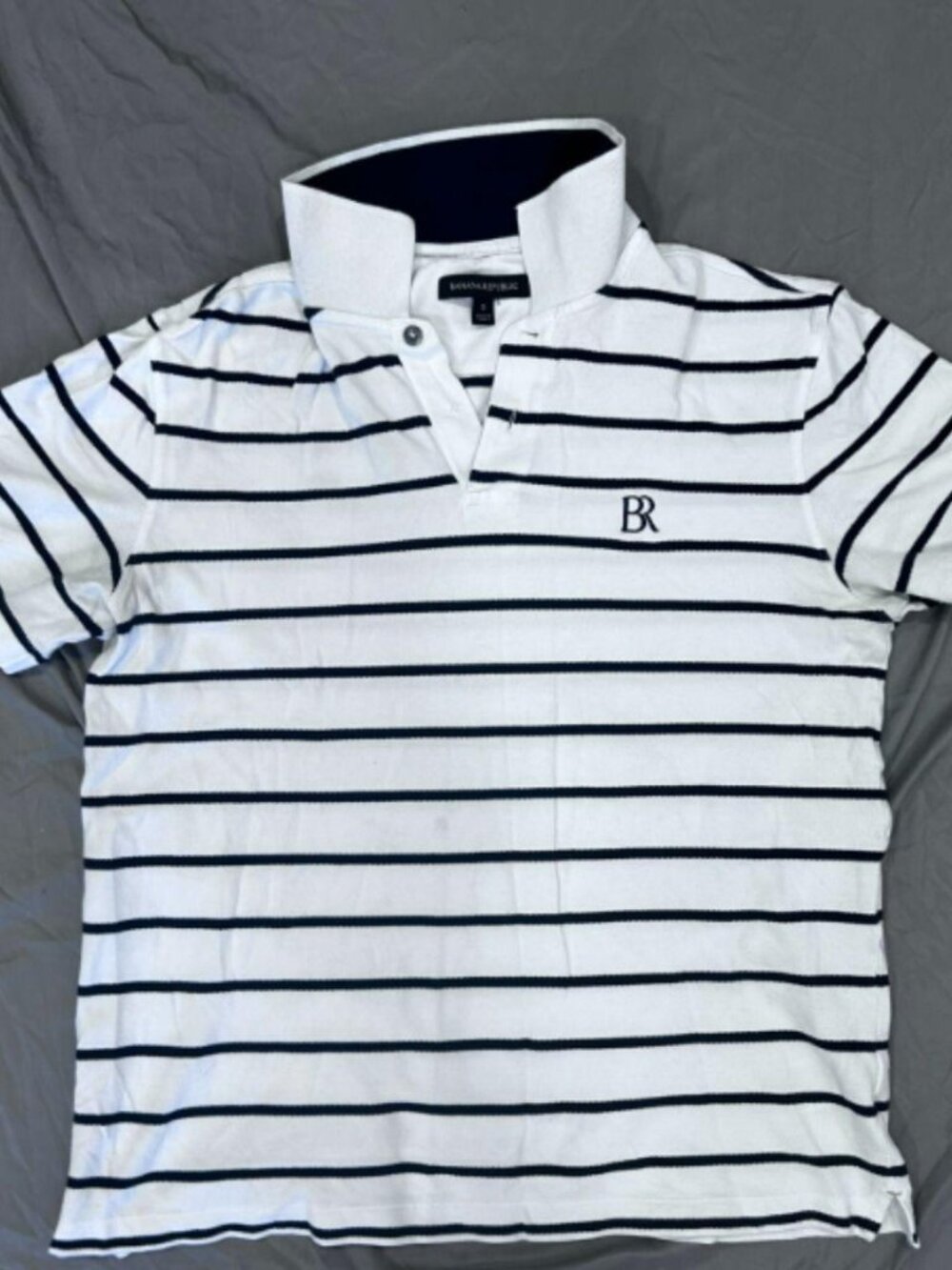 Banana Republic Men's White and Black Polo-shirts